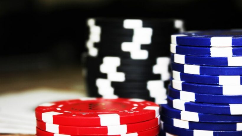 rsz_game-recreation-red-gamble-casino-gambling-952711-pxherecom